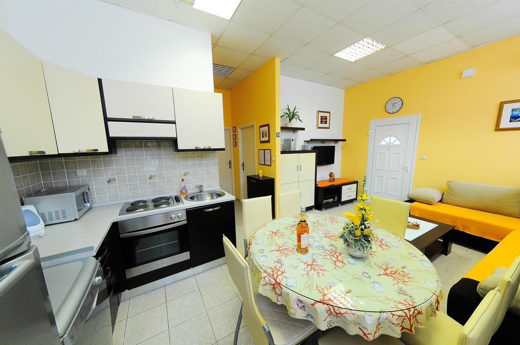 Apartments Marija Petricevic Podstrana Phòng bức ảnh