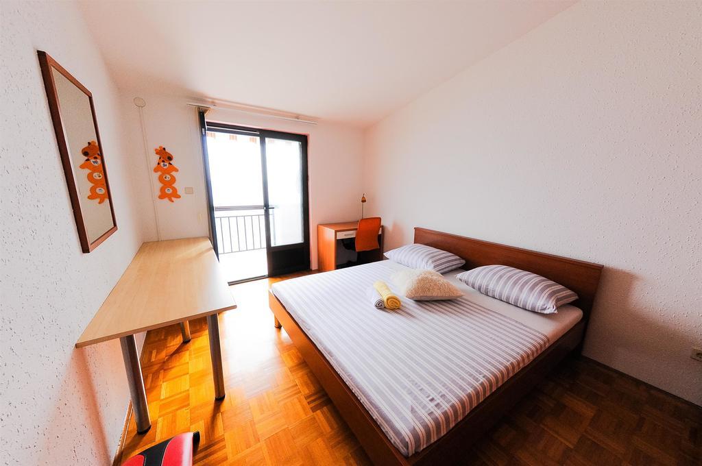 Apartments Marija Petricevic Podstrana Phòng bức ảnh