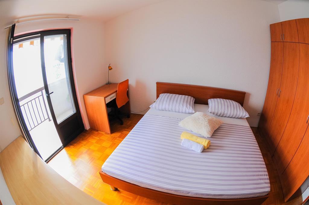 Apartments Marija Petricevic Podstrana Phòng bức ảnh