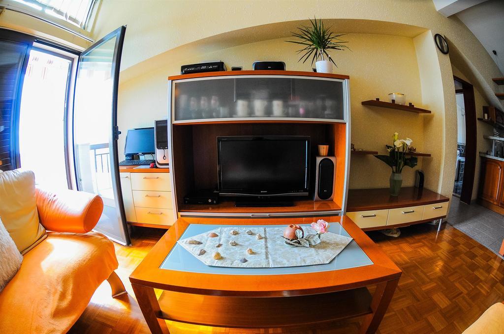 Apartments Marija Petricevic Podstrana Phòng bức ảnh
