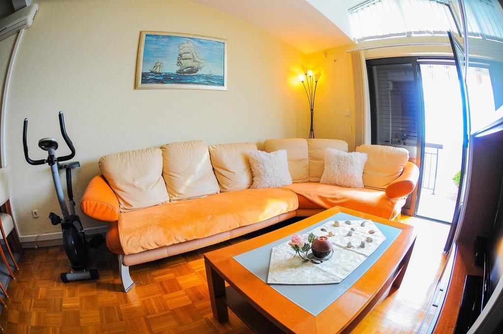 Apartments Marija Petricevic Podstrana Phòng bức ảnh